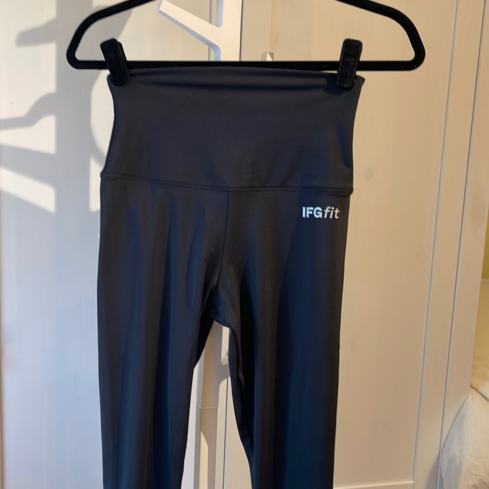 IFG Fit Forme Black Workout Tights Sculpt Legging. Better than Lululemon!